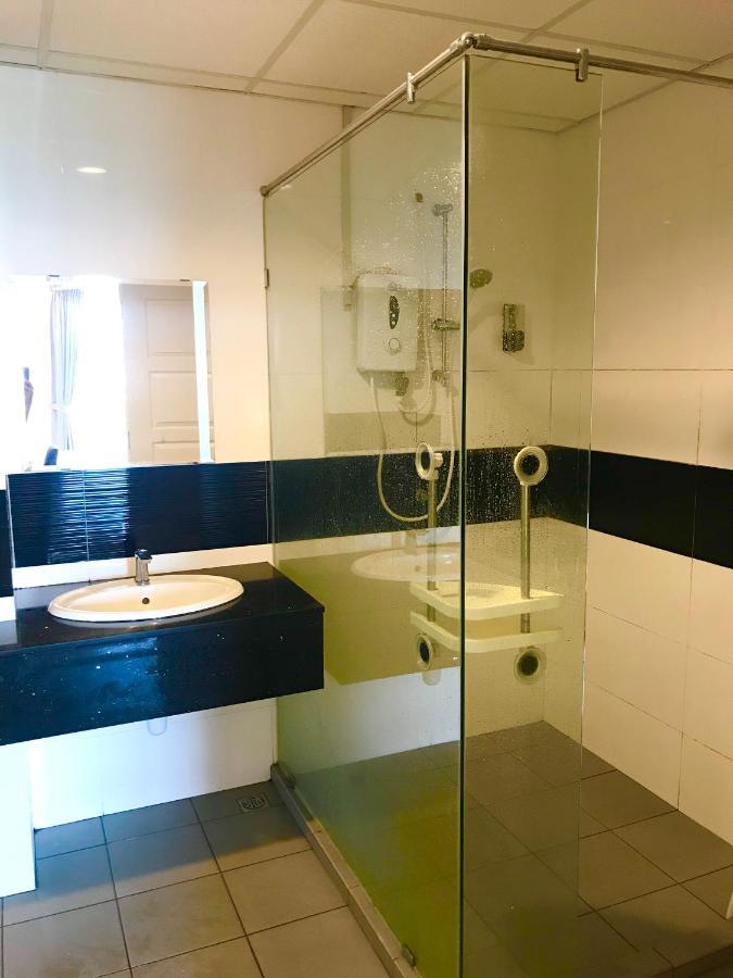 Mansion One Suites By Little Cabin George Town Eksteriør bilde